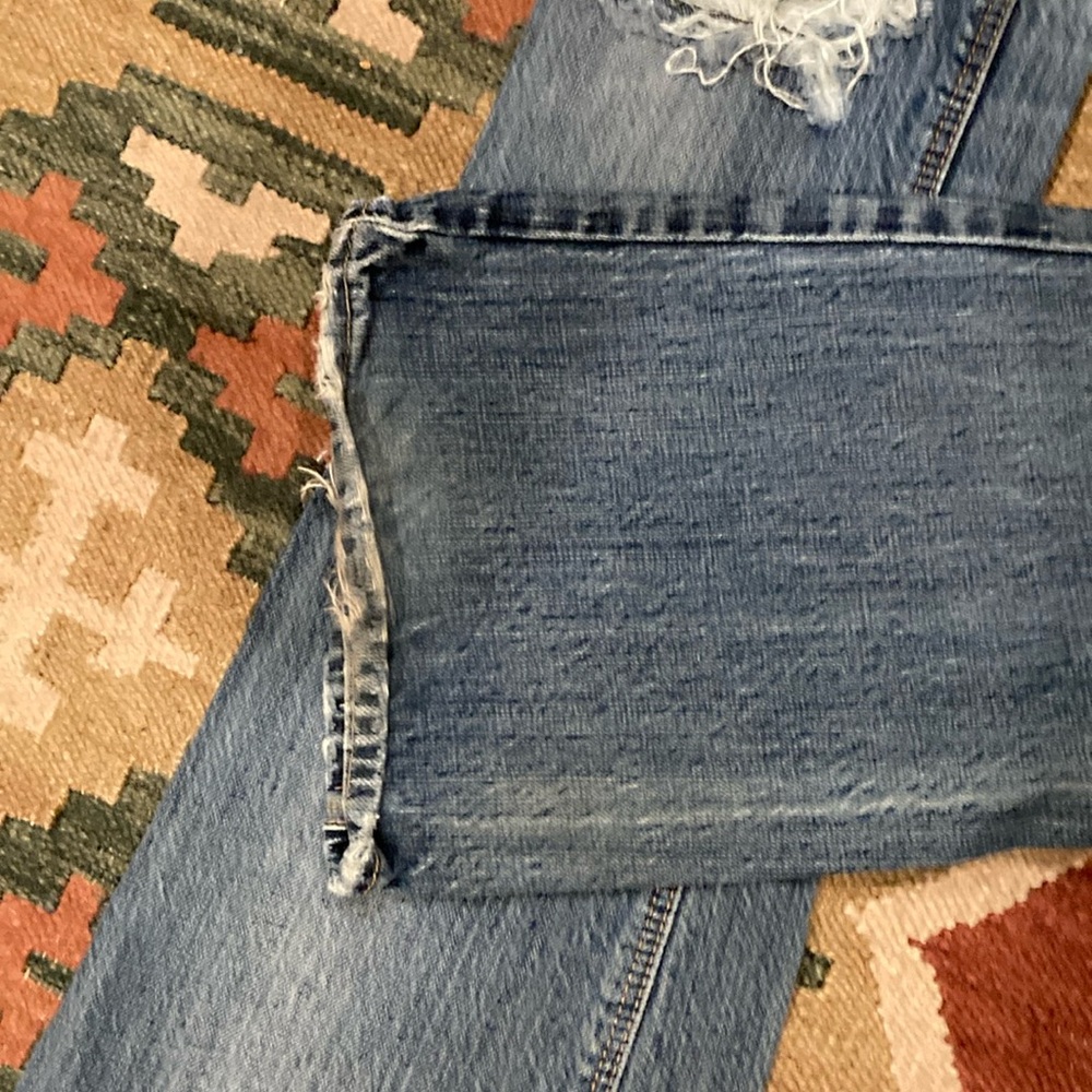 Abercrombie & Fitch Stylish Blue Distressed Women's Jeans - Picture 6 of 12